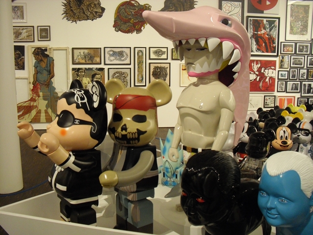 Art_and_Toys_Collectors_RoomDSCI2425