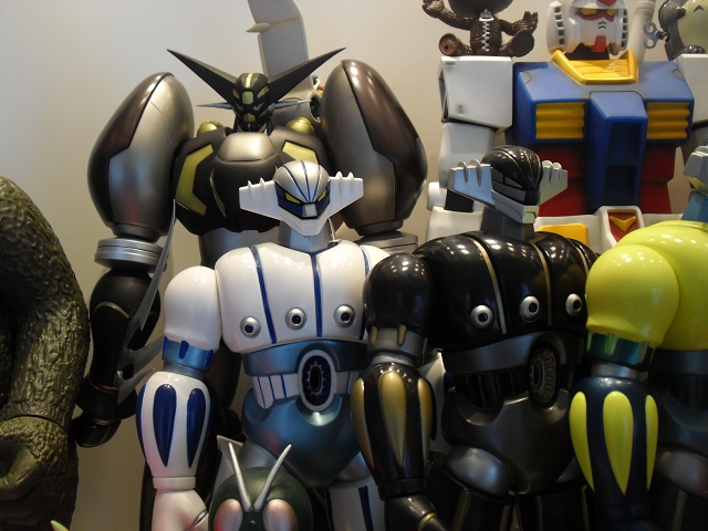 Art_and_Toys_Collectors_RoomDSCI2439
