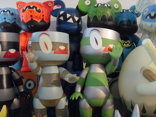 Art_and_Toys_Collectors_RoomDSCI2442