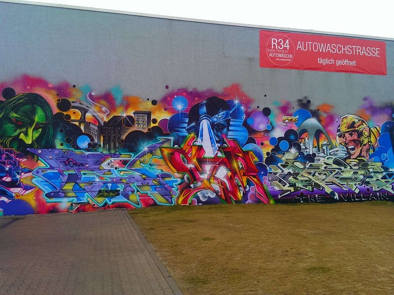 GRAFFITI-MURAL-Revaler-Strasse-34-Berlin