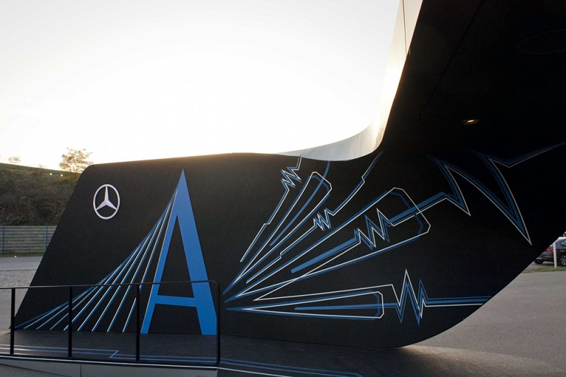 TAPE-ART-by-TAPE-OVER_Mercedes_DTM-finale_pavillion-design