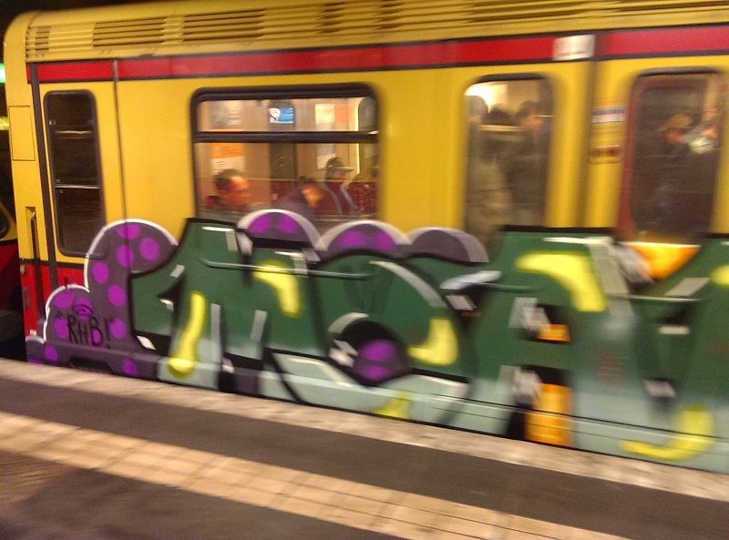 bvg-graffiti-berlin-8