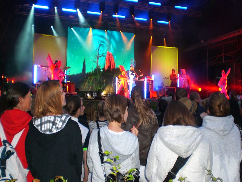 empire-of-the-sun-konzert-4