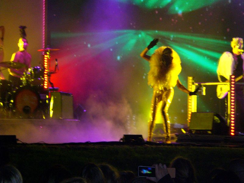empire-of-the-sun-konzert-7-16
