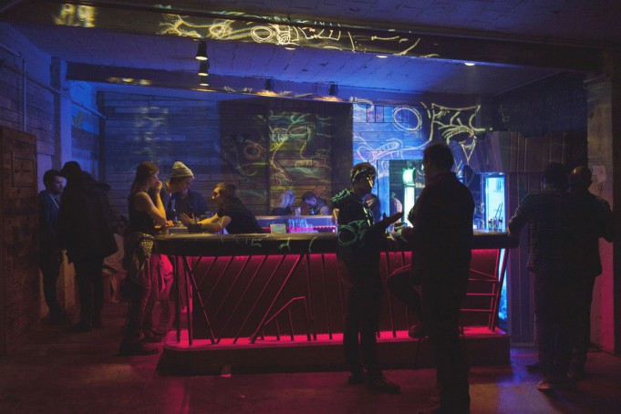 8.10. WAVE Micro Code 004 VS In The Face Berlin 002 im Burg Schnabel