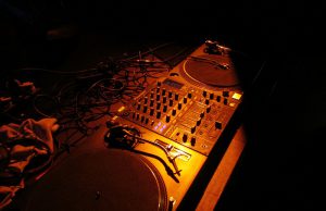 11.-12.06. Tal der Verwirrung @ Mensch Meier