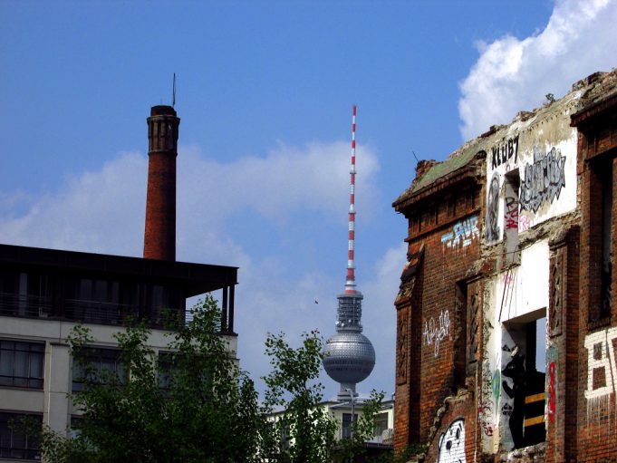 Berlin Köpenicker Straße zwischen Eisfabrik und Verdi