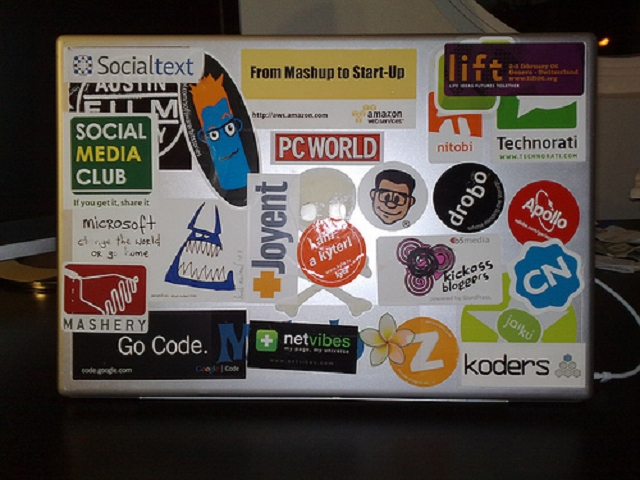 ontai-beklebtes-laptop8