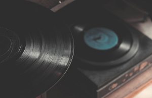 MUNA MUSIK 006 mit Steve Bug, Tobi Neumann, Magit Cacoon & Jakob Korn ab 3.11. erhältlich