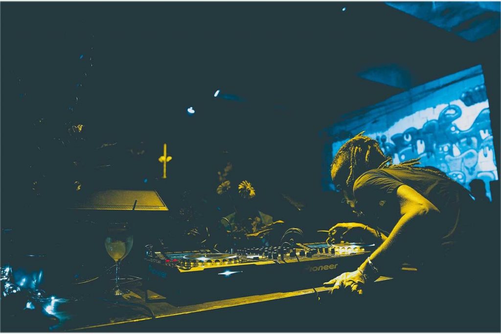 go.play in der Minimal Bar