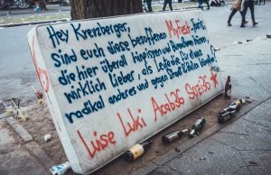 Berlin 1. Mai in Bildern von Robert Herhold
