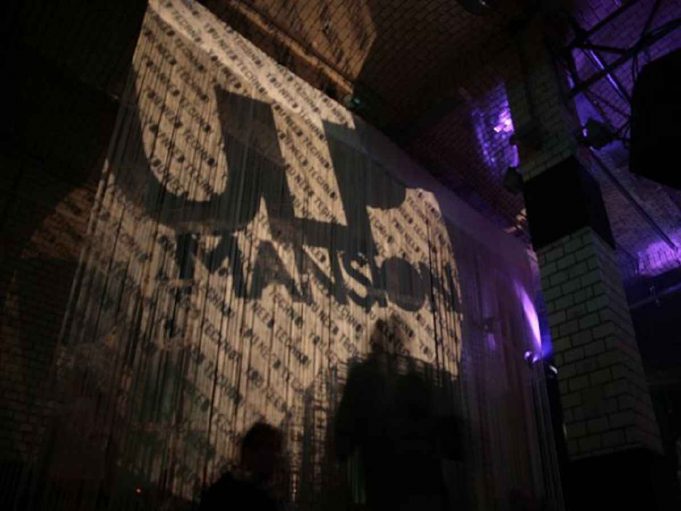 Bilder vom Pulp Mansion Club