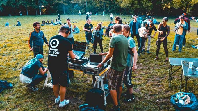 Clubcommission fordert: Tanzen unter freiem Himmel jetzt ermöglichen!