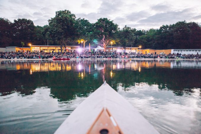 Tullamore D.E.W. präsentiert den besten Poetry-Slam der Welt am 26. Juli im Strandbad Weißensee