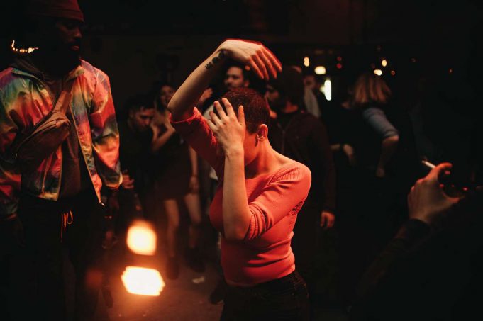 8.3. Konzert: We Are The City & Hope @ Musik & Frieden