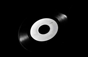 ARIEL SHARRATT & MATHIAS KOM “NEVER WORK”