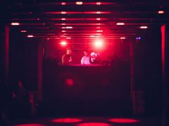 Im Regen stehen gelassen: Kölns Veranstalter gehen auf die Straße!