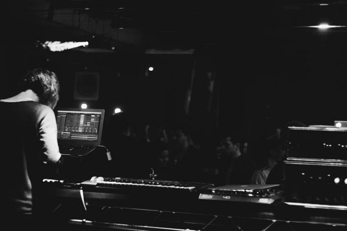 KRAKE FESTIVAL LEIPZIG – 28.3 /w Helena Hauff, FM Einheit, Alienata and many more