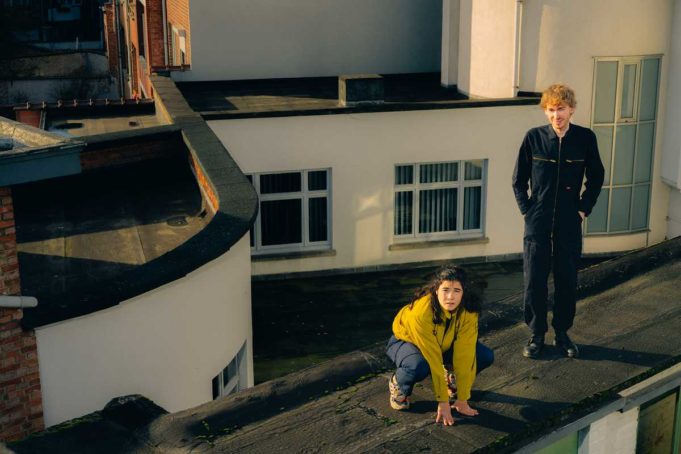 Aili x Transistorcake überzeugt mit ‚Dansu‘ und kollaborativer Kreativität.