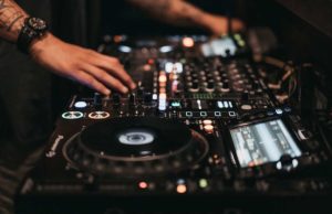 Janefondas – French Love Reworks