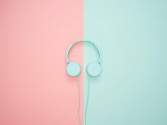 Dubree – Ratio et Сaritas blue headphone