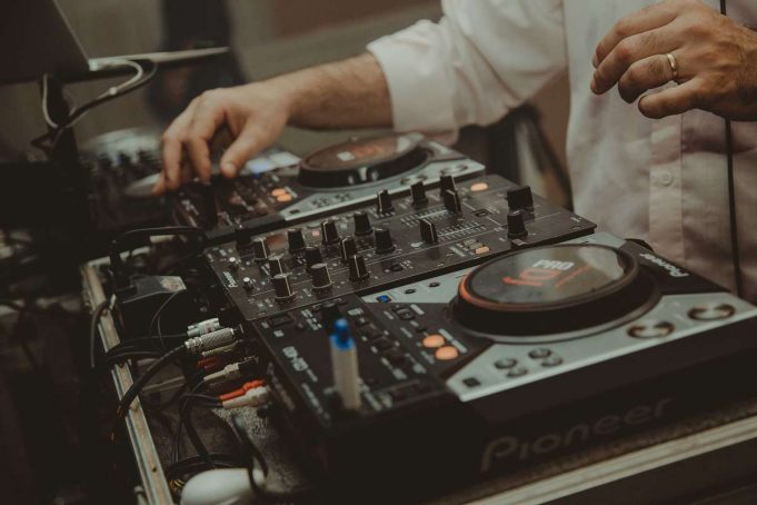 Restrealitaet SuppoRRter*innen Gala am 15.6. im ://about blank