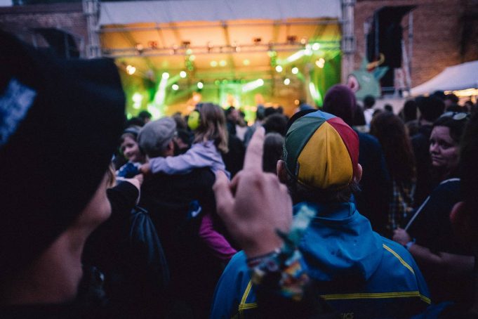 Interview: Jenseits von Millionen FESTIVAL
