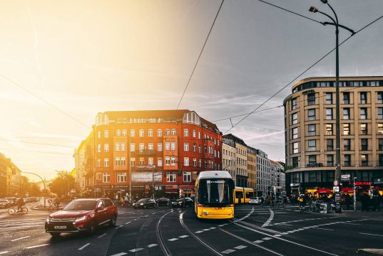 Berliner Geschichten – Strichmännchen im roten Rathaus