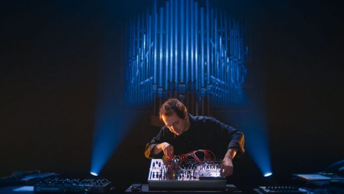 Der französische Elektro-Virtuose RONE kommt mit einem neuen Album zurück.