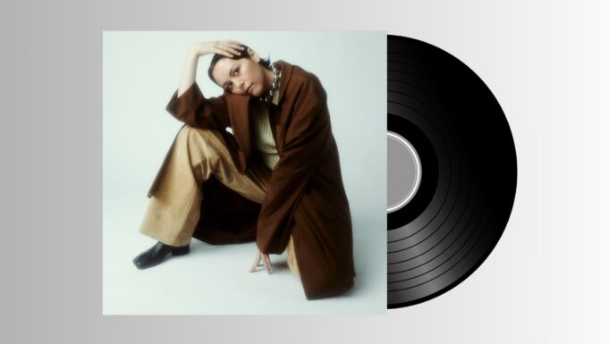 Logic1000 is back with ‚Grown On Me‘ out today on Because Music