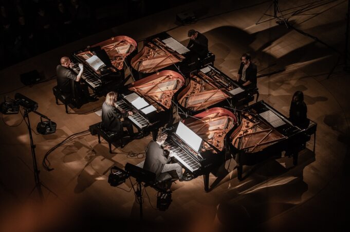 Steve Reich – Six Pianos, Terry Riley – Keyboard Study #2 am 18.03.24 in der Philharmonie