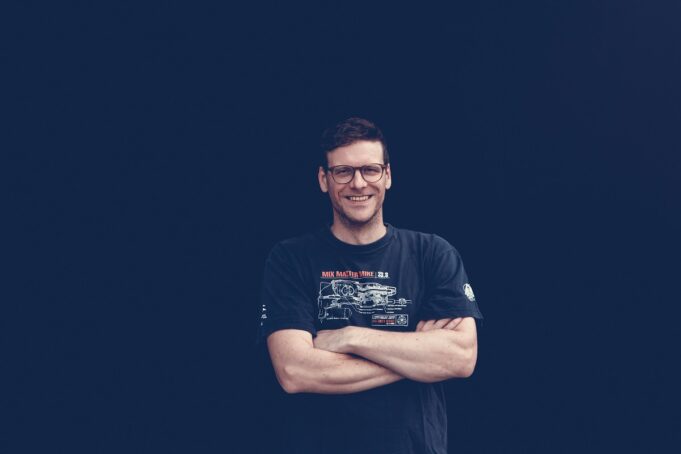 ARTIST INTERVIEW: DELFONIC