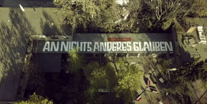 ://about blank | 15. Geburtstag | Crowdfundingkampagne