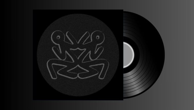 Moonee – Ghosts Of Massilia