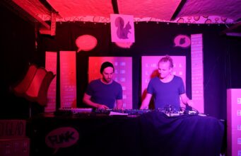 Artist Interview: Turquoise Colored French Tourists (So Glad Records)