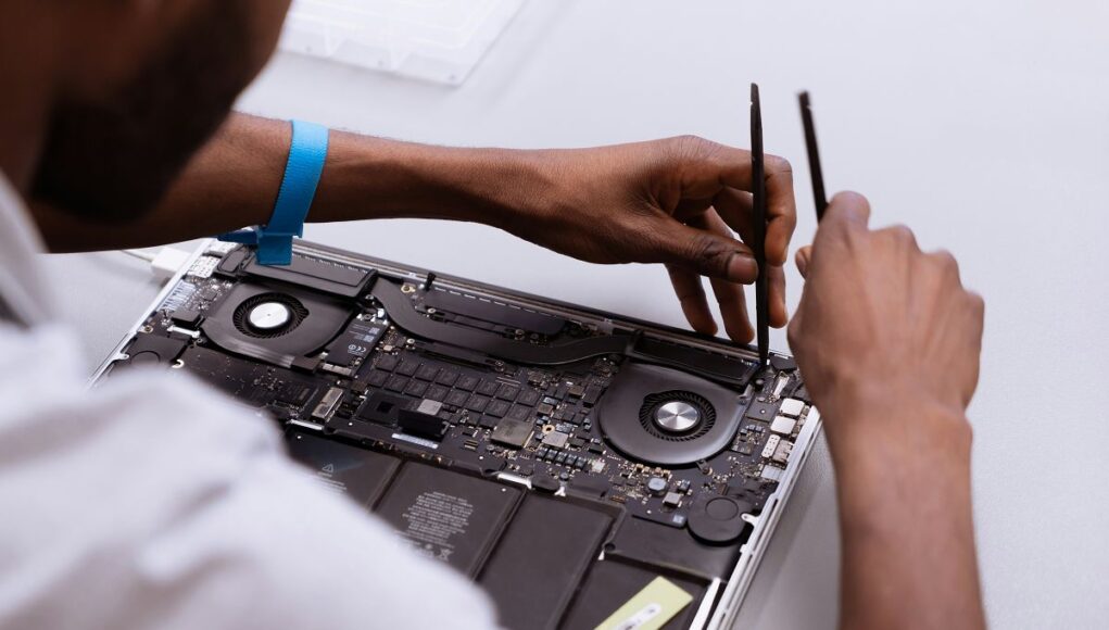 revendo-KhnRiIAgvsI-unsplash