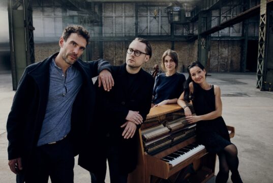 Robert Gromotka & Jonas Hain – Between Us