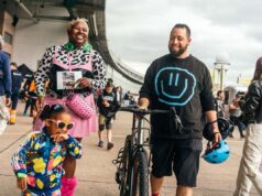 Tempelhof wird zum Bike-Rave: Die VELOBerlin checkt ein