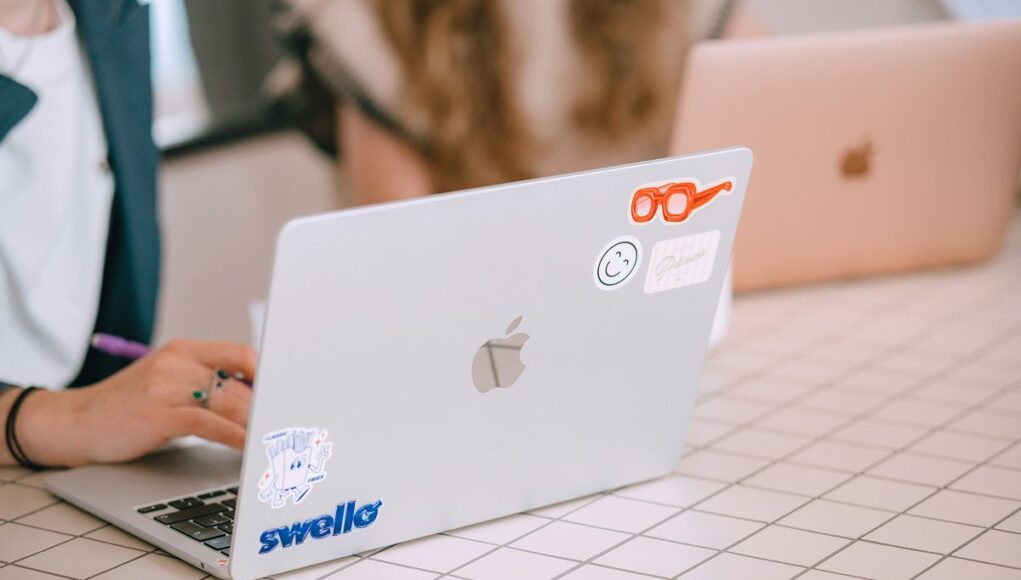 swello-0z5cH55m3Ro-unsplash